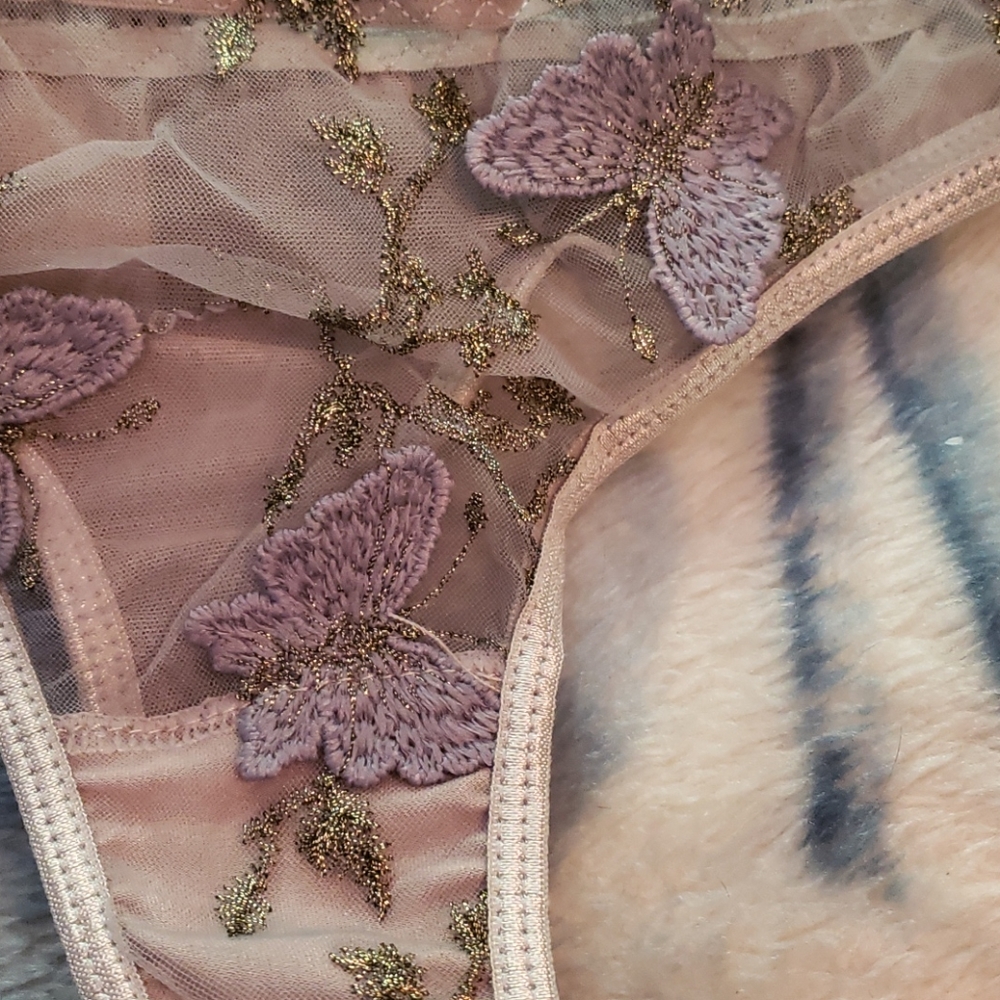 Mesh thong - Picture 3 of 4